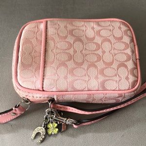 Coach wristlet pink